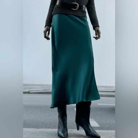 Zara Teal Midi Skirt - Picture 3 of 4